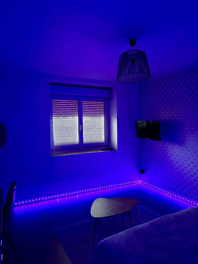 Le Madeleine - Cosy & Renove - Face Tram Lägenhet Orléans Exteriör bild